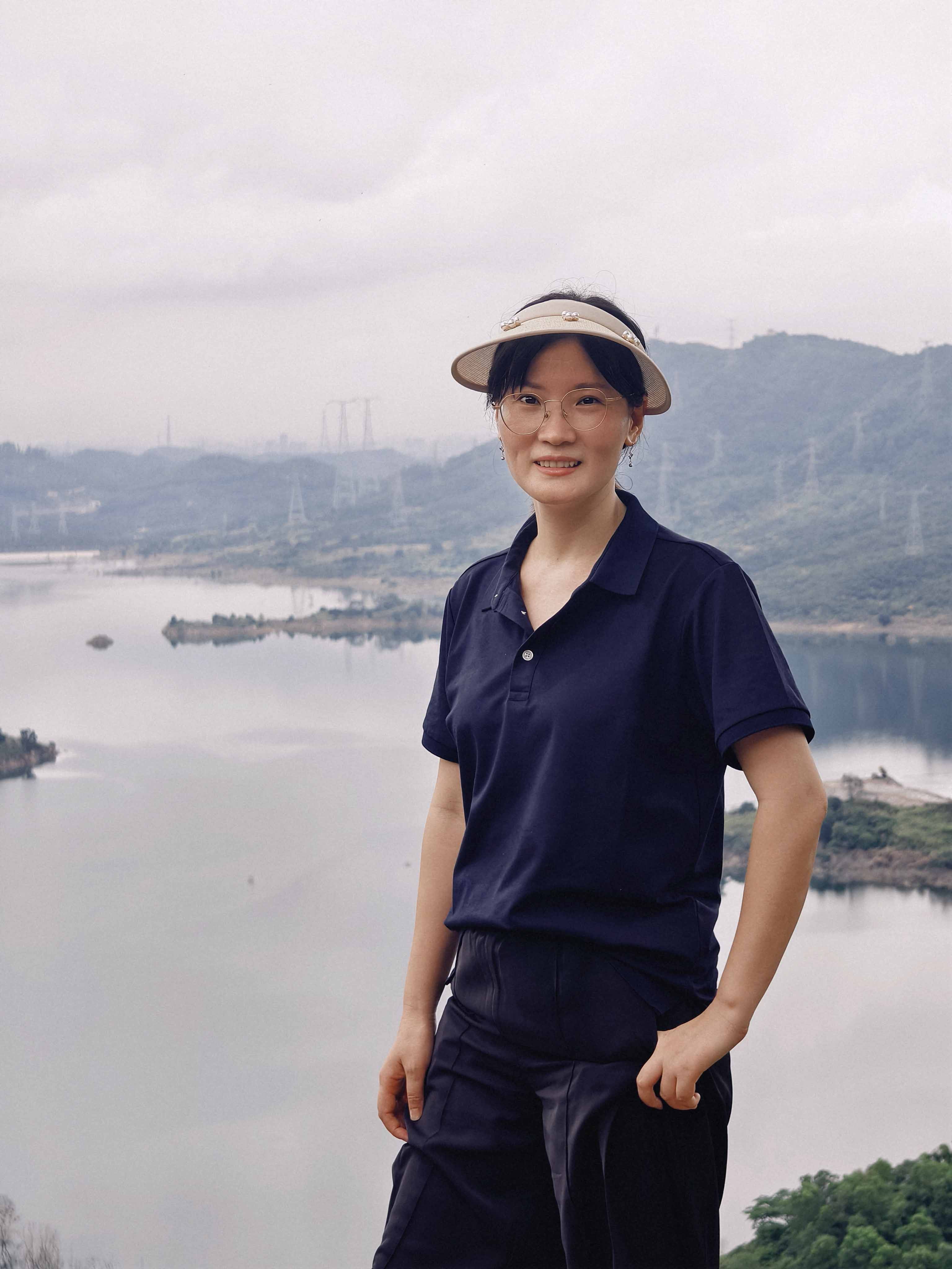 久信達(dá)科技公司員工齊聚光明區(qū)蠄蜍石，開(kāi)啟活力爬山之旅暨團(tuán)建活動(dòng)(圖3)